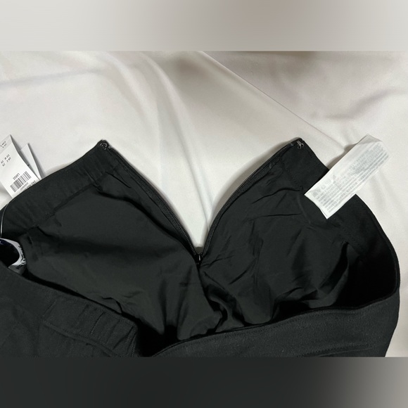 Hollister Black High Waisted Pleaded Skirt - Picture 6 of 9